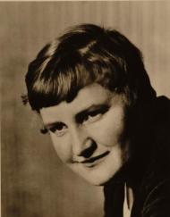 エリザベス・マコースランド